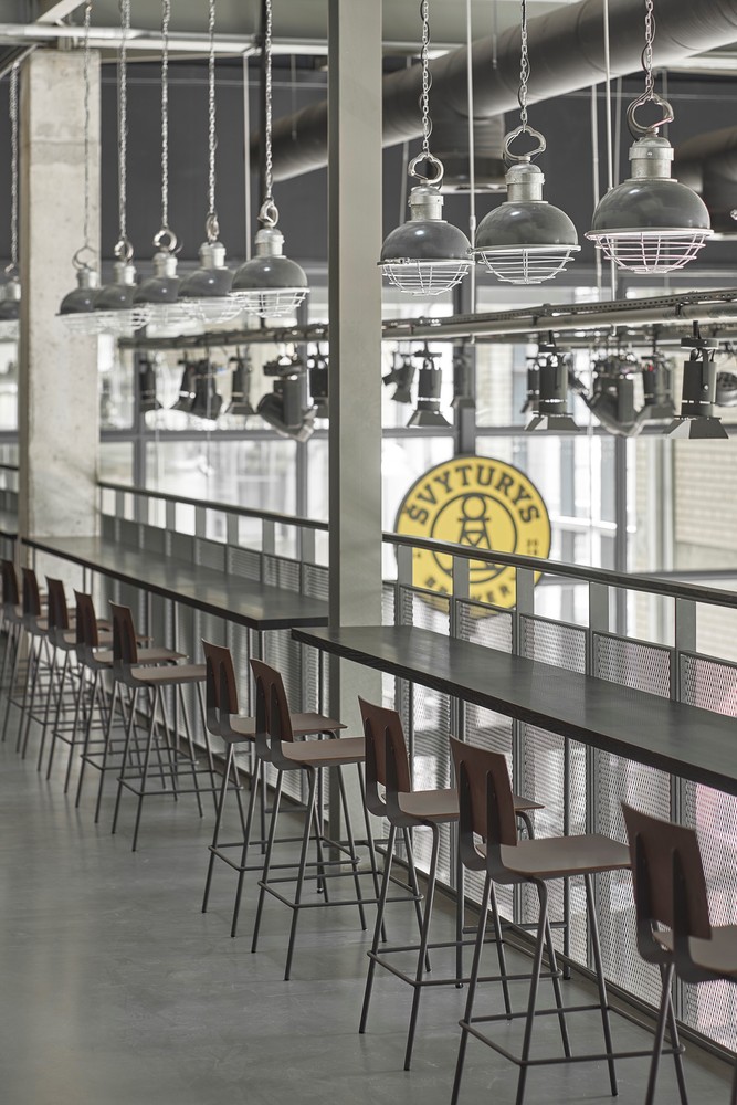 18_Svyturys-Brewery-Gastropub-by-Plazma-Architecture-Studio-11.jpg