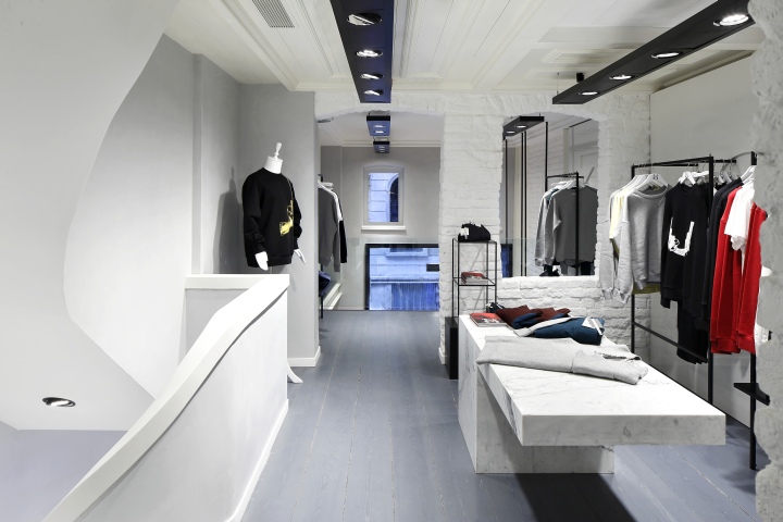 9_Section-Mode-Unique-store-by-i-am-associates-Istanbul-Turkey.jpg