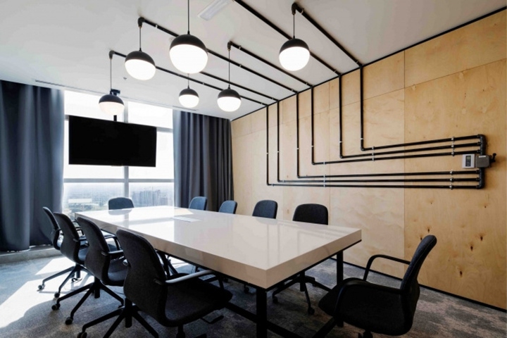 8_iflix-Offices-by-Swiss-Bureau-Interior-Design-Dubai-UAE.jpg