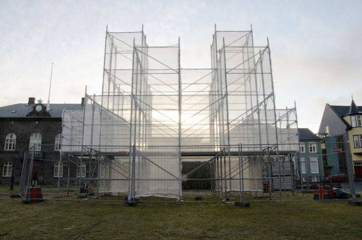 33_PIXEL-CLOUD-installation-by-Marcos-Zotes-Reykjavik-Iceland-23.jpg