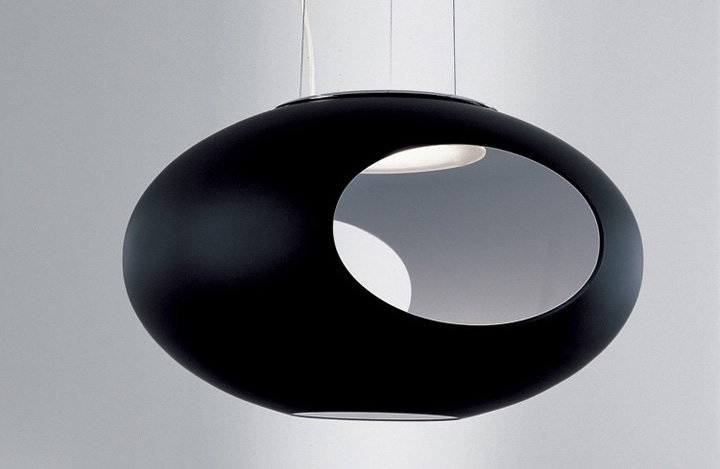 9_Ball-Up-pendant-light-by-Manuel-Vivian-for-Axo-Light-00.jpg