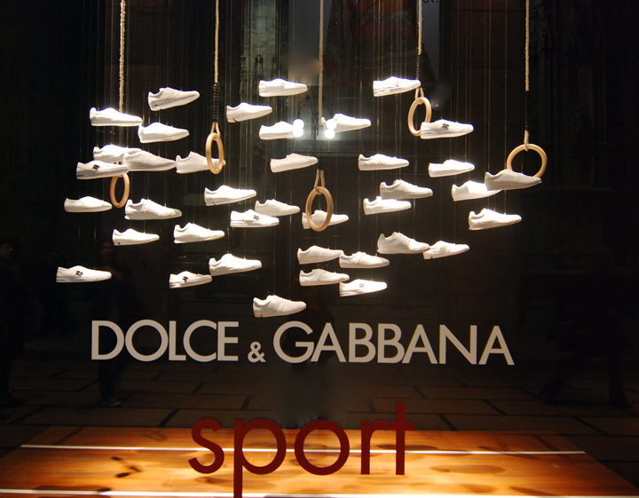 9_Dolce-Gabbana-visual-2012-spring-Milano.jpg