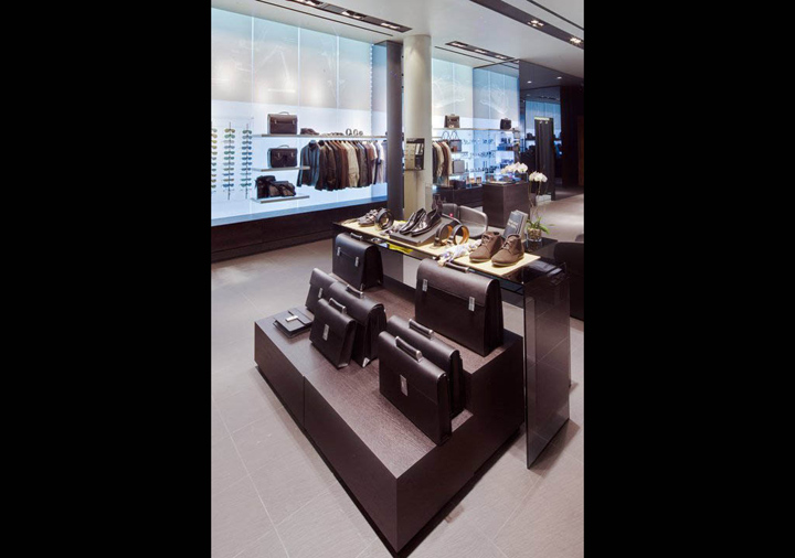 20_Porsche-Design-Store-in-San-Francisco-05.jpg