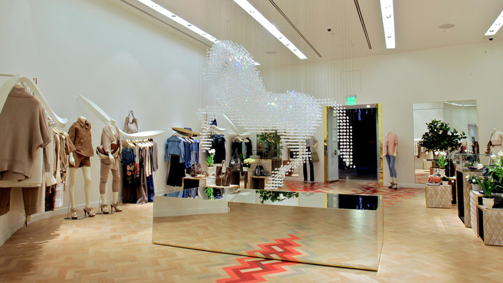 9_Stella-McCartney-store-Las-Vegas.jpg