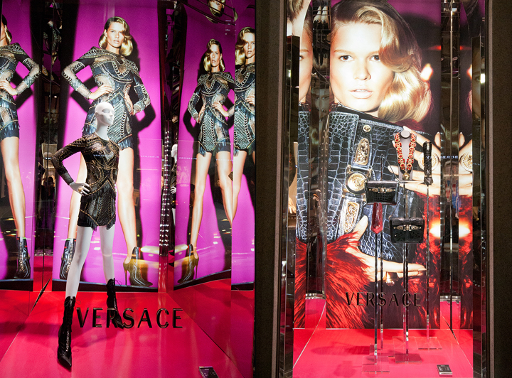 12_Versace-windows-2014-Fall-Milan-Italy-02.jpg