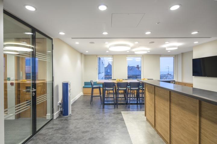 21_Prothena-Biosciences-office-by-Think-Contemporary-Dublin-Ireland-10.jpg