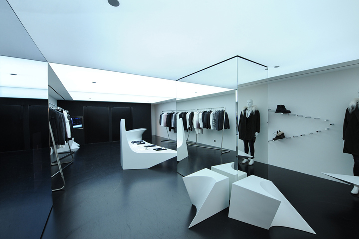 8_Neil-Barrett-store-by-Zaha-Hadid-Hong-Kong.jpg