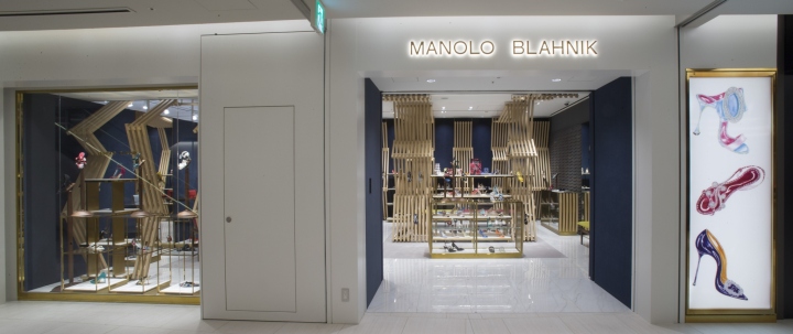 37_Manolo-Blahnik-store-at-Ginza-6-by-Nick-Leith-Smith-Tokyo-Japan14.jpg