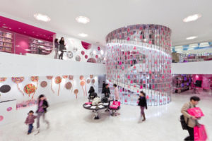 9_Barbie-flagship-store-Slade-Architecture-Shanghai-300x200.jpg