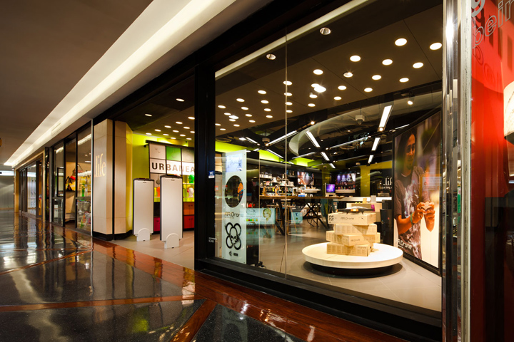 9_DotLife-store-by-Whitespace-Bangkok-Thailand.jpg