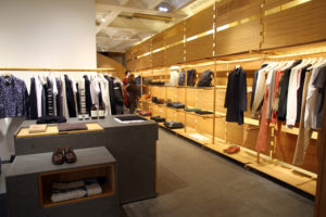 6_APC-store-by-Laurent-Deroo-Paris-300x200.jpg