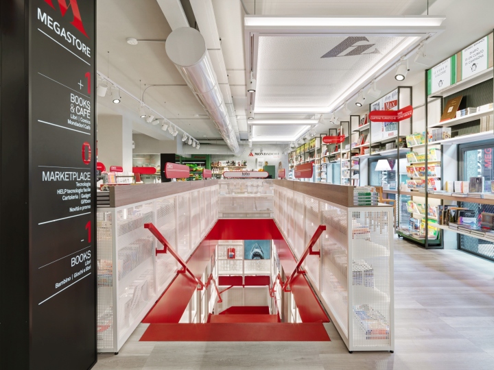 27_Mondadori-Concept-Store-by-MiglioreServetto-Architects-Milan-Italy-05.jpg