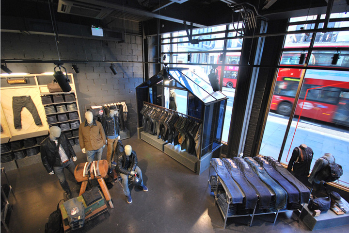 18_Diesel-Village-pop-up-concept-store-London-02.jpg