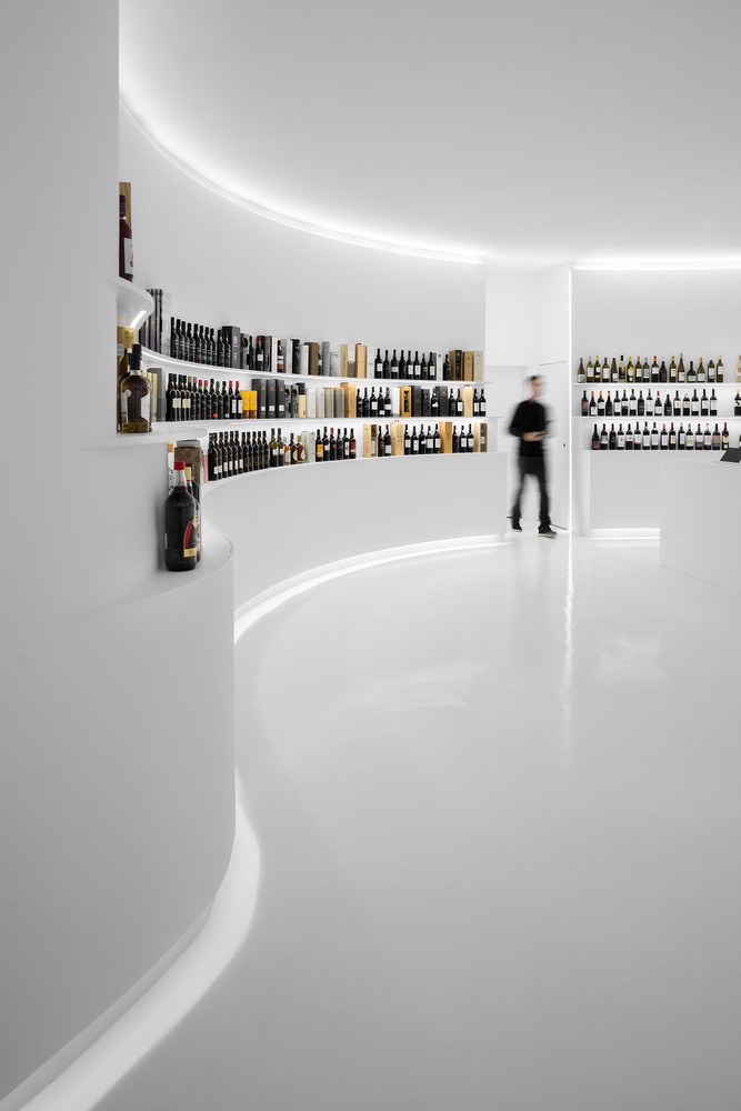 38_Portugal-Vineyards-Concept-Store-by-Porto-Architects-08.jpg