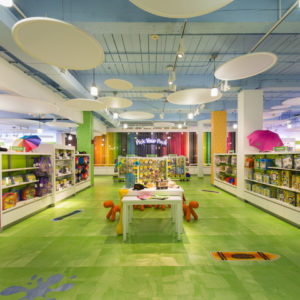 10029_Crayola-Retail-Store-IDL-Worldwide-Reztark-Design-Easton-Pennsylvania-300x300.jpg