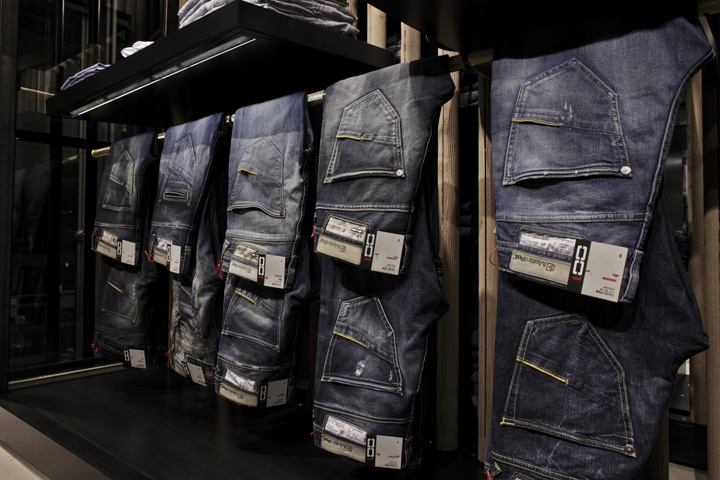 19_Meltin-Pot-denim-flagship-store-Riccione-05.jpg