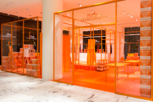 6_Hermesmatic-popup-store-by-Hermes-Amsterdam-The-Netherlands01-300x200.png