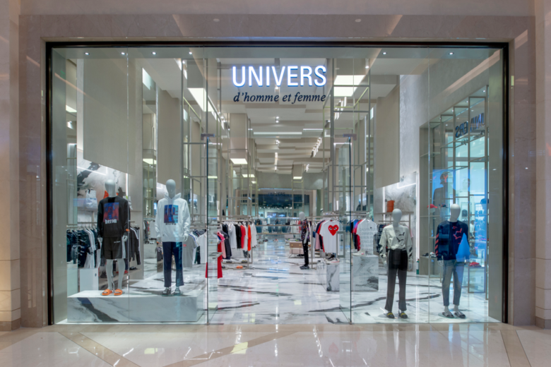 9_UNIVERS-store-by-Eduardo-Calma-01-780x520.png