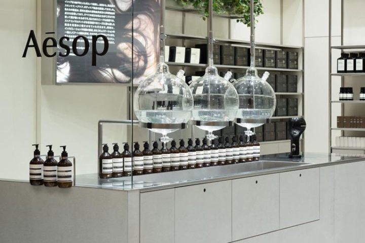 10_Aesop-Store-by-Torafu-Architects-Tokyo-Japan-02.jpg