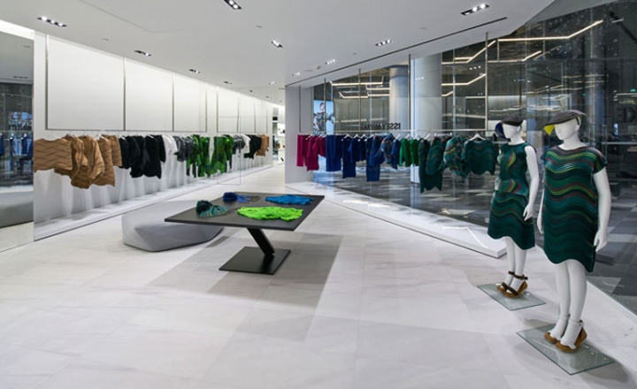 18_Issey-Miyake-store-by-Tokujin-Yoshioka-Bangkok-Thailand-02.jpg