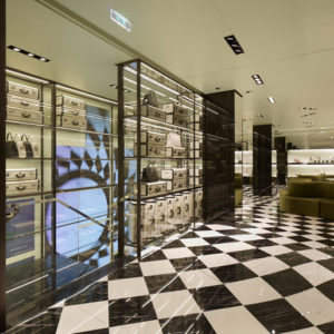 27_Prada-store-by-Roberto-Baciocchi-Paris-300x300.jpg