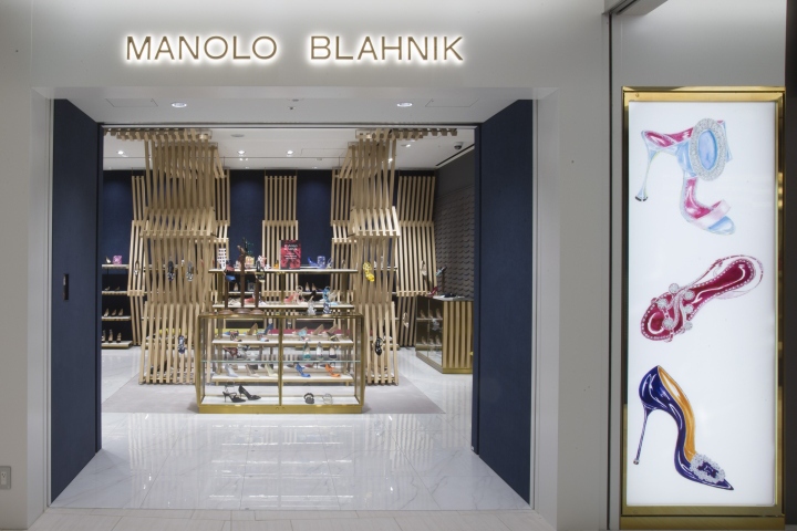 10_Manolo-Blahnik-store-at-Ginza-6-by-Nick-Leith-Smith-Tokyo-Japan.jpg