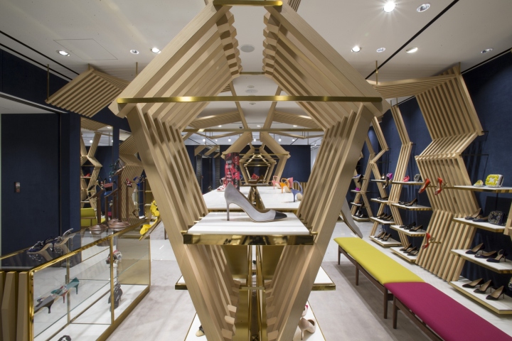 25_Manolo-Blahnik-store-at-Ginza-6-by-Nick-Leith-Smith-Tokyo-Japan02.jpg