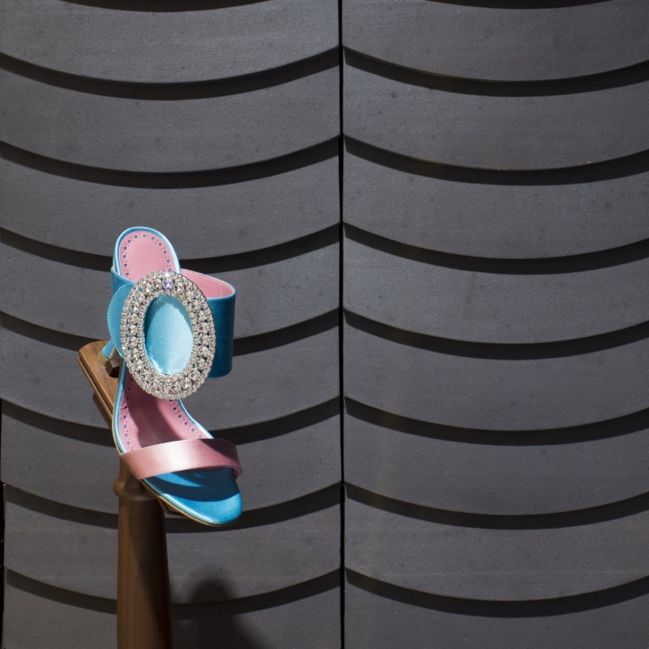 35_Manolo-Blahnik-store-at-Ginza-6-by-Nick-Leith-Smith-Tokyo-Japan12.jpg