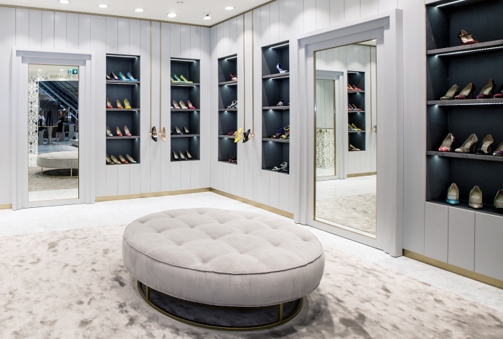 19_Manolo-Blahnik-store-by-Nick-LeithSmith-Moscow-Russia06.jpg