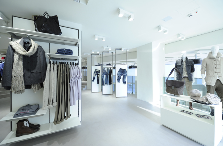 25_Sisley-store-by-Arcabi-Associates-Milan-03.jpg