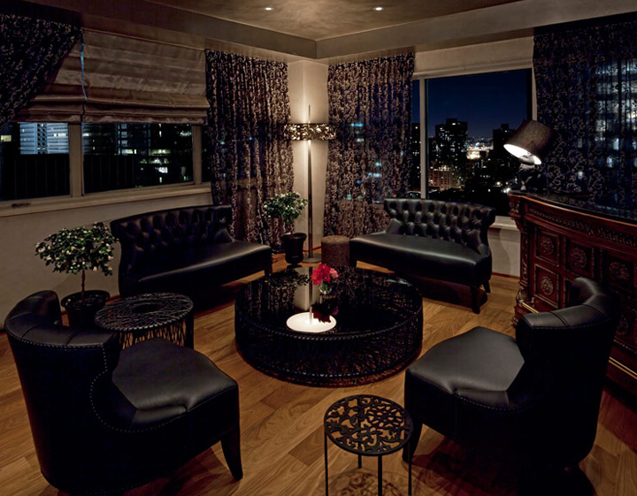 17_Upstairs-bar-at-the-Kimberly-Hotel-by-Frank-Denner-New-York-05.jpg