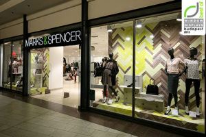 9_Marks-Spencer-windows-2013-Autumn-Budapest-300x200.jpg