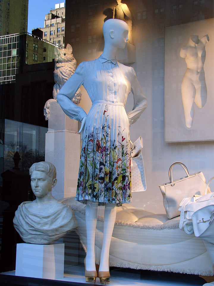 18_Bergdorf-windows-Spring-2013-New-York-03.jpg