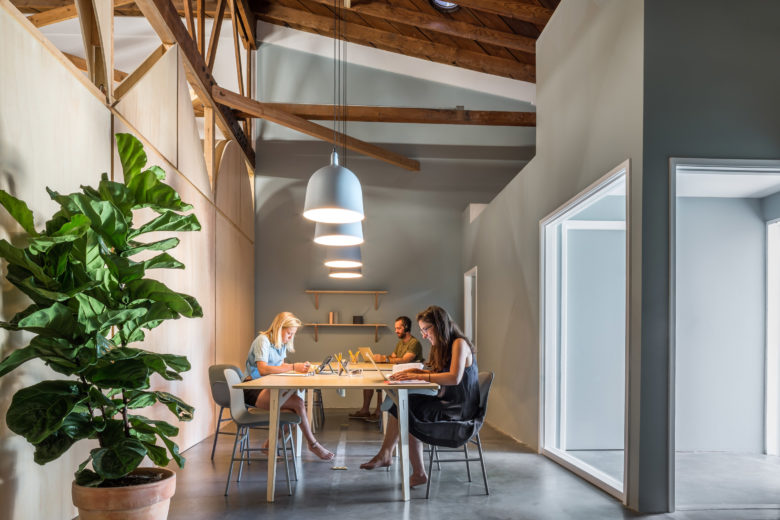 10_Big-and-Tiny-co-working-space-with-childcare-by-Zooco-Estudio-03-780x520.jpg