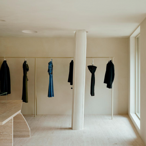 29_Maison-Margiela-flagship-store-by-Studio-Anne-Holtrop-01-300x300.png