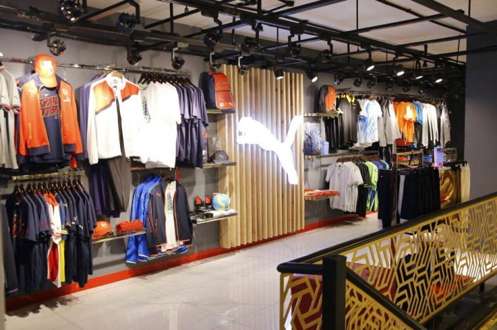 21_Brand-Land-store-by-Mark-Inn-Lahore-Pakistan-06.jpg